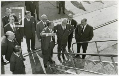 FONDO HUGO ALANIZ - ALBUM 1907 - 13 DE DICIEMBRE - 1964 DIA DEL PETRÓLEO YPF