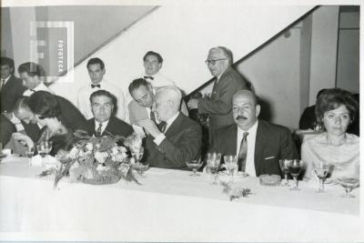 FONDO HUGO ALANIZ - ALBUM 1907 - 13 DE DICIEMBRE - 1964 DIA DEL PETRÓLEO YPF